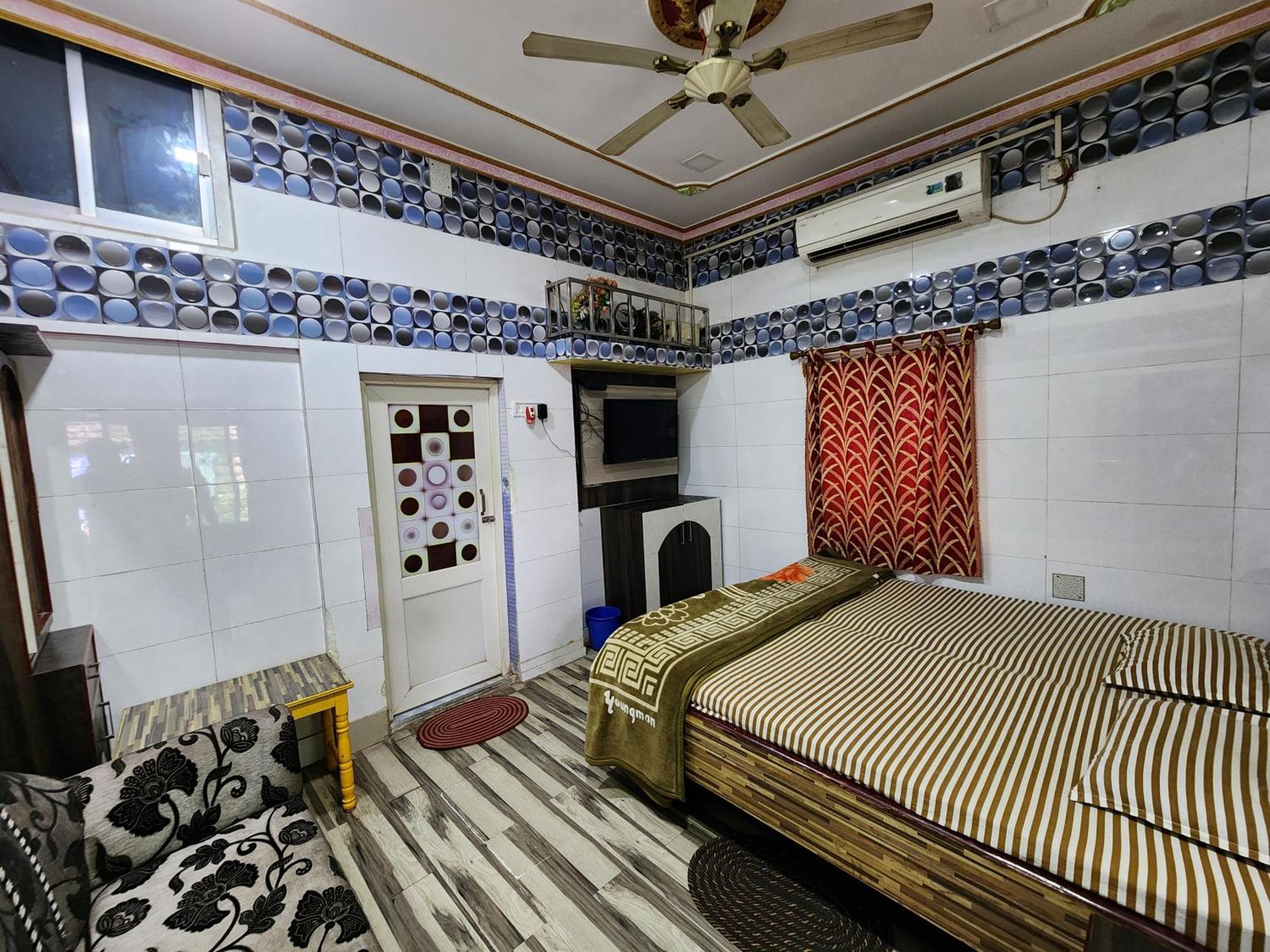 Hotel Shri Durga Baripada Ngoại thất bức ảnh